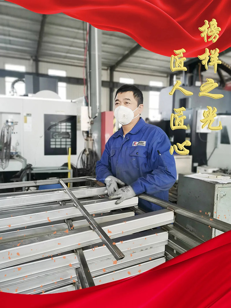 銳智風(fēng)采.jpg 銳智風(fēng)采.jpg