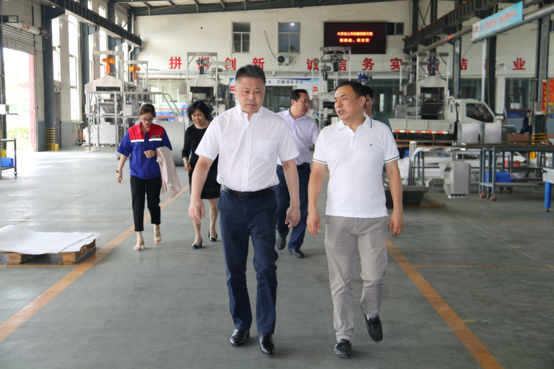 中國(guó)肉類(lèi)協(xié)會(huì)常務(wù)副會(huì)長(zhǎng)兼秘書(shū)長(zhǎng)陳偉一行蒞臨銳智考察調(diào)研